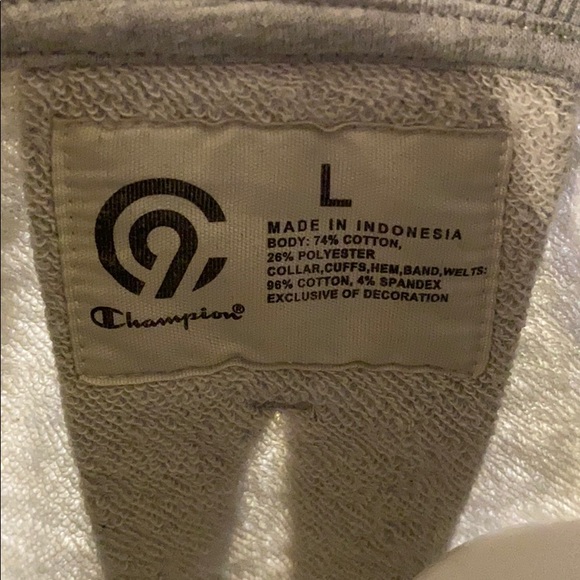 Gray sweater - Picture 3 of 3